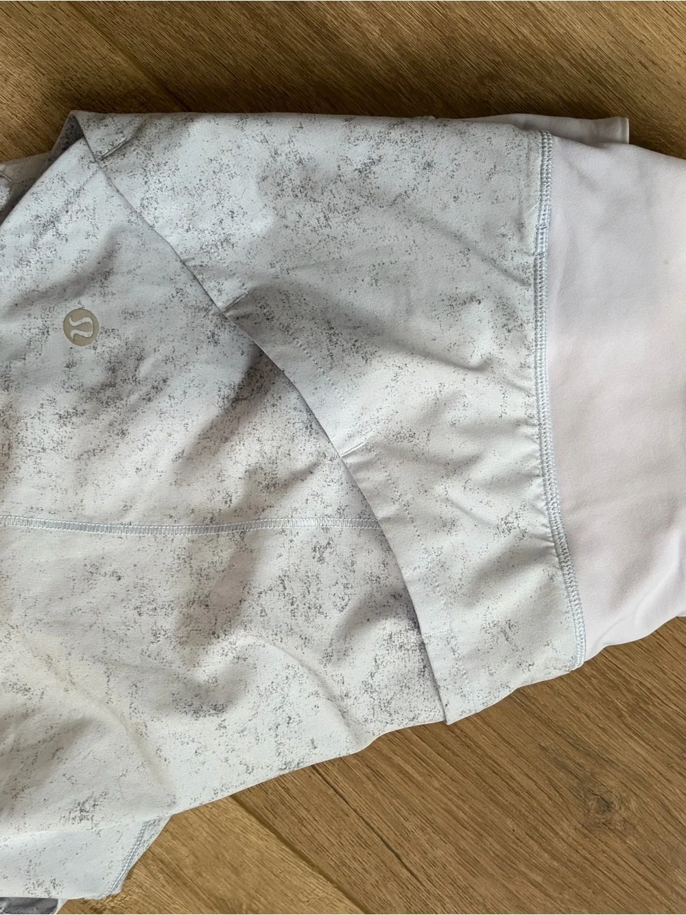 Lululemon light blue speckled running short